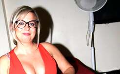 amateur mature webcam show